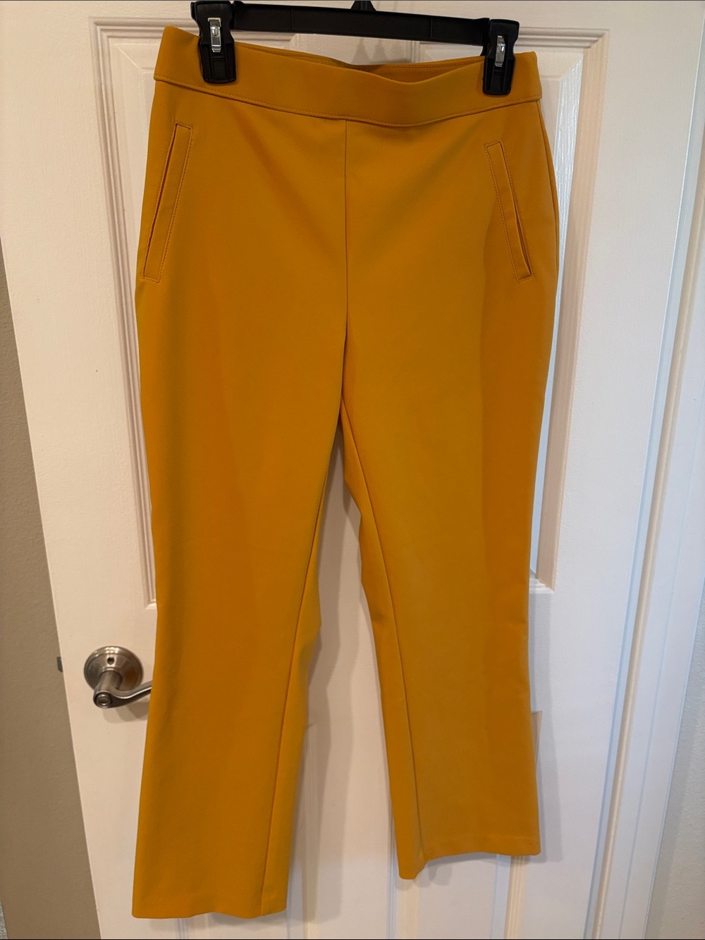 Cropped Straight Pants in Mustard Yellow